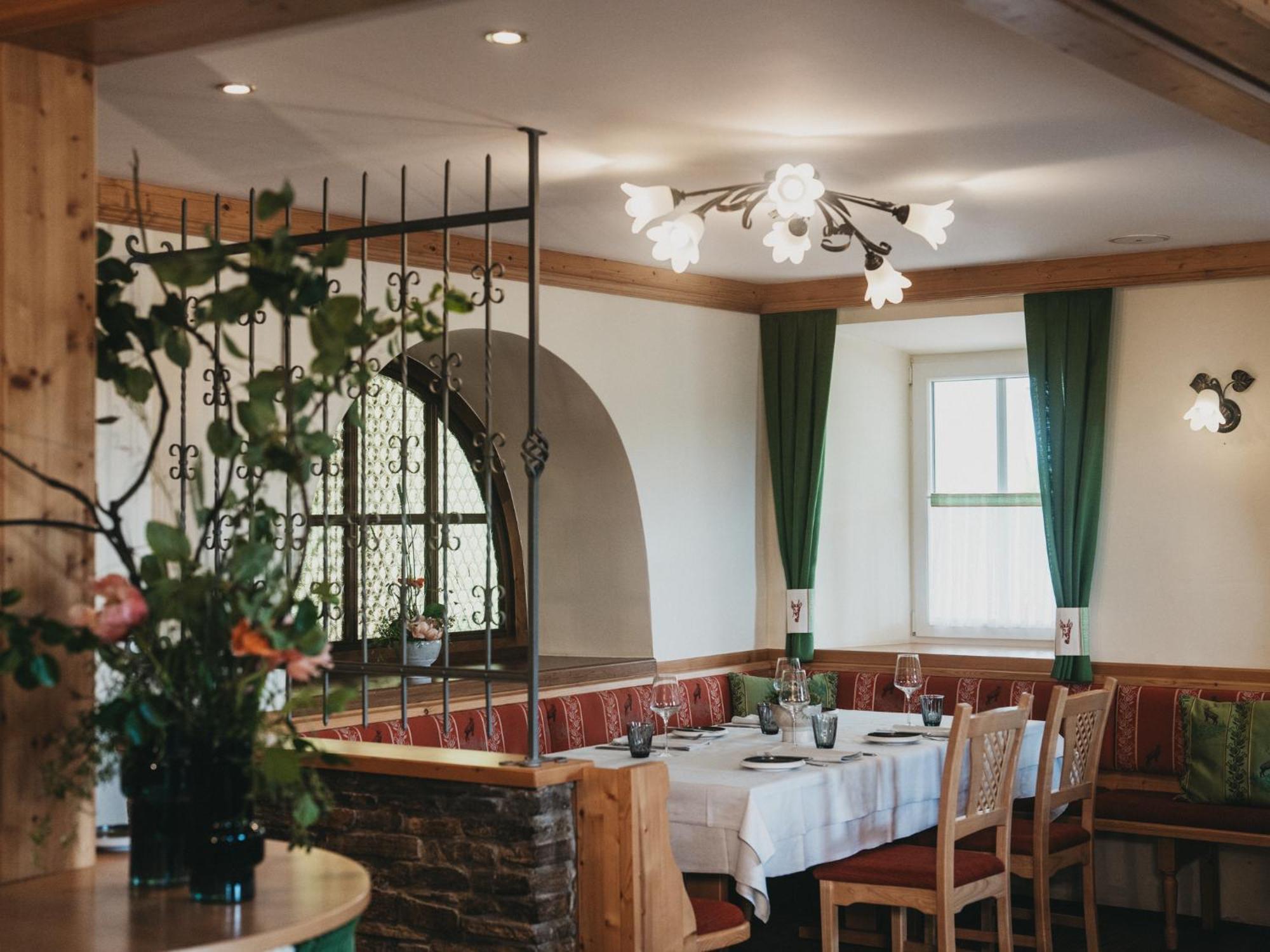 Hotel Muhr 폴라우베르그 외부 사진