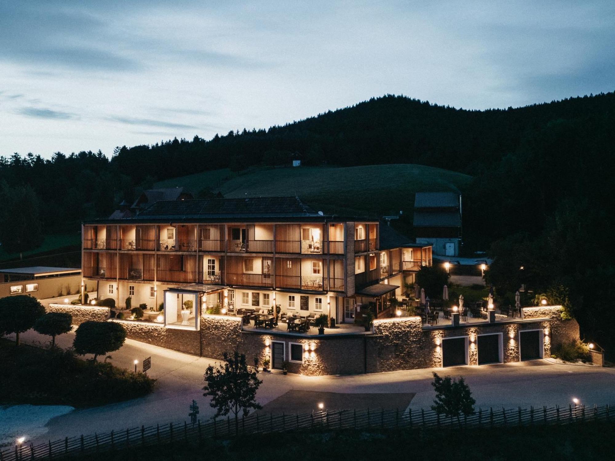 Hotel Muhr 폴라우베르그 외부 사진